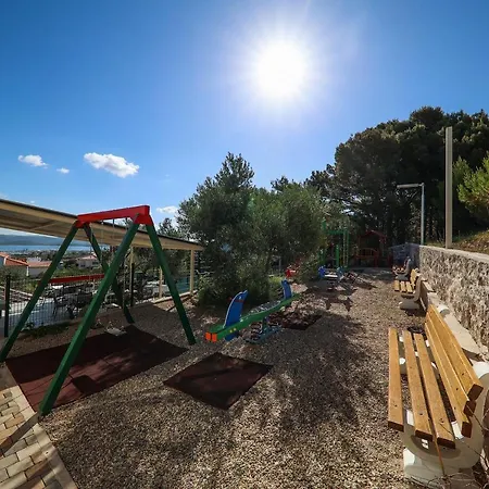 酒店 Hotel Murter 3*