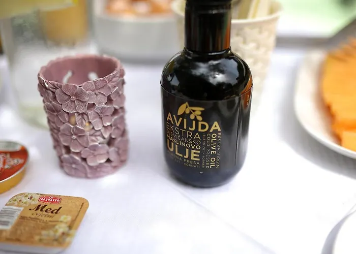 מלון Hotel Murter 3*