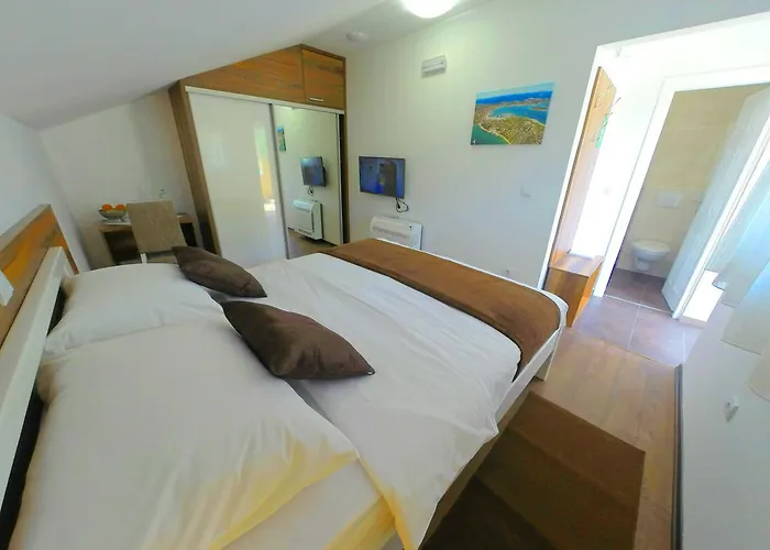 Hotel Murter מלון מורטר