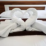 호텔 Hotel Murter 3*