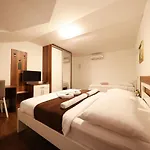 Hotel Murter Otel 3*