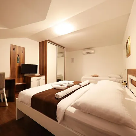 Hotel Murter Otel 3*