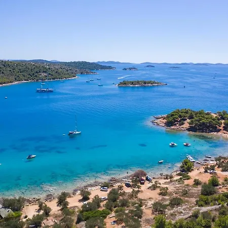 فندق Hotel Murter 3*