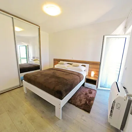 Hotel Murter Муртер