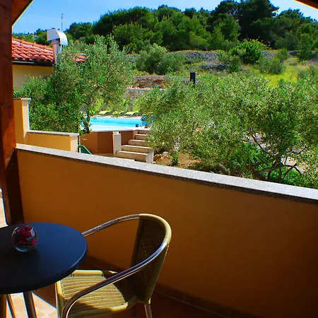 Hotel Murter 3* Муртер