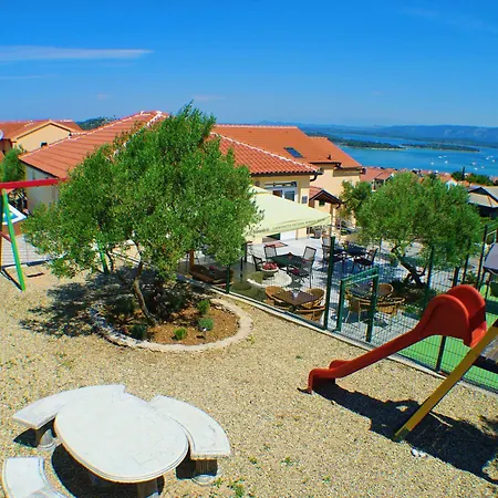 Hotel Murter 3*