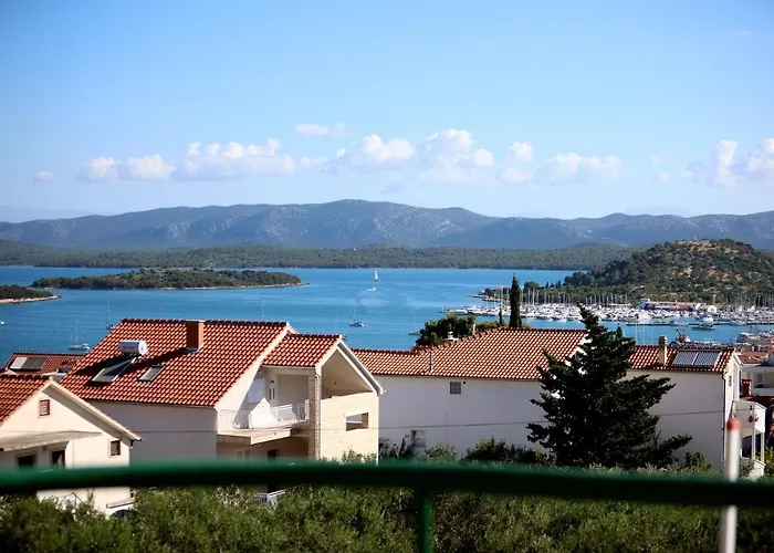 Hotel Murter Отель Муртер